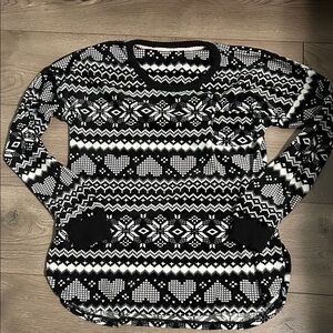 Black and White Patterned Pajama Set